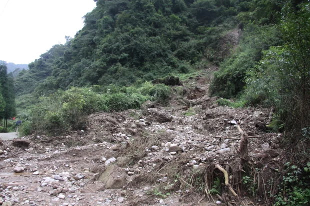 4.3-magnitude quake hits SW China